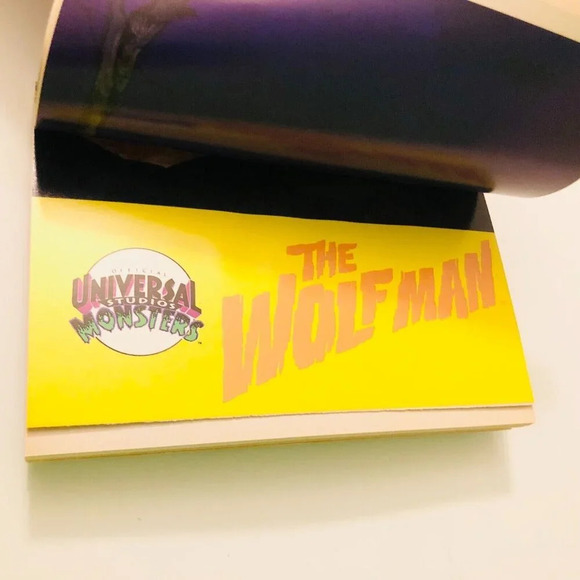 Vintage 1992 Universal Studios Monsters Presents The Wolf Man Book with Poster - Picture 10 of 14